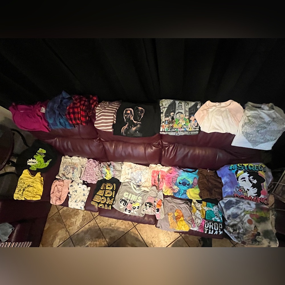 38 ITEM KID/TWEEN CLOTHES
BUNDLE PANTS/TOPS/DRESS/LEGGINGS